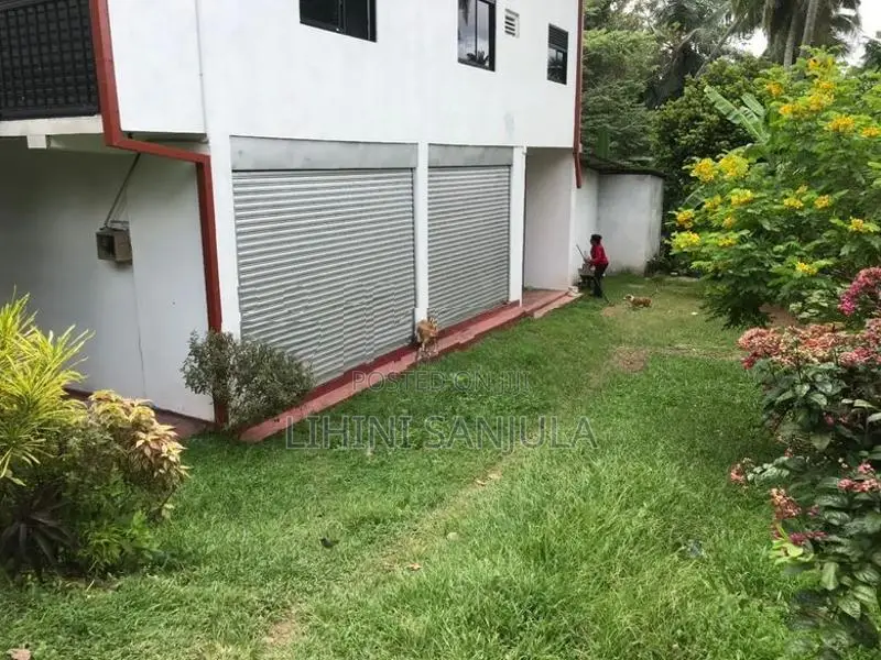 Land With Building for Sale in Himbutana