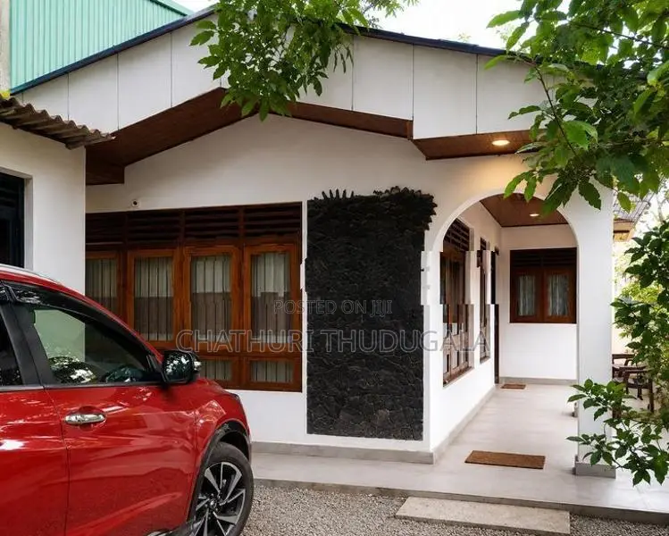 2 BR Single House for Rent in Kelaniya