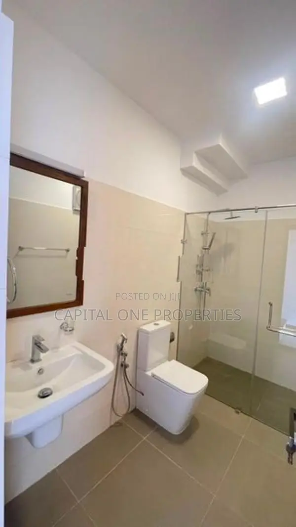 Luxury House For Rent In Liyanage Mawatha Battaramulla - 4022U