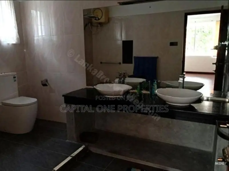 A Stunning Spacious House For Rent Located In Rajagiriya - 4040U