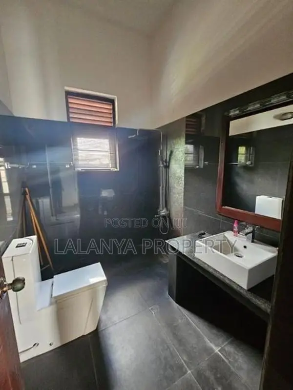 15 Perch two-story house for sale in Thalawathugoda. CVVV – A2