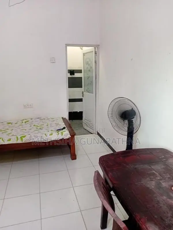 Room for Rent in Colombo 8