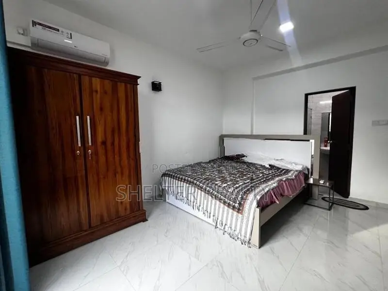 Spacious 3 BR apartment for rent in Colombo 6