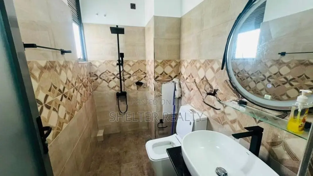 Luxury 3 Bedroom apartment complex for rent Battaramulla