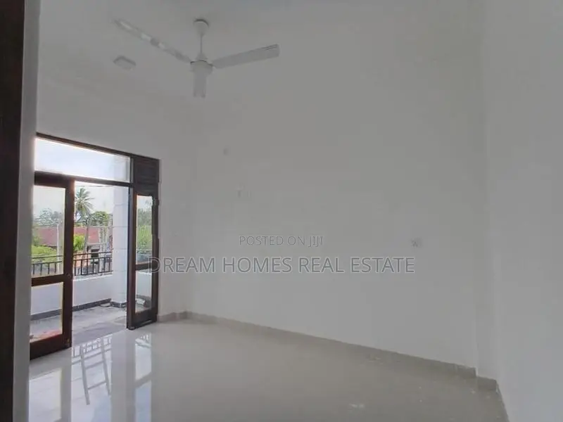 House for Sale – Polgasowita, Piliyandala