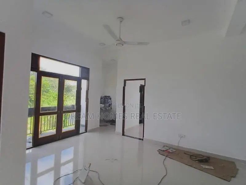 House for Sale – Polgasowita, Piliyandala