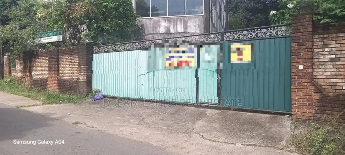 COMMERCIAL BUILDING FOR RENT IN MAKOLA (SP1308)