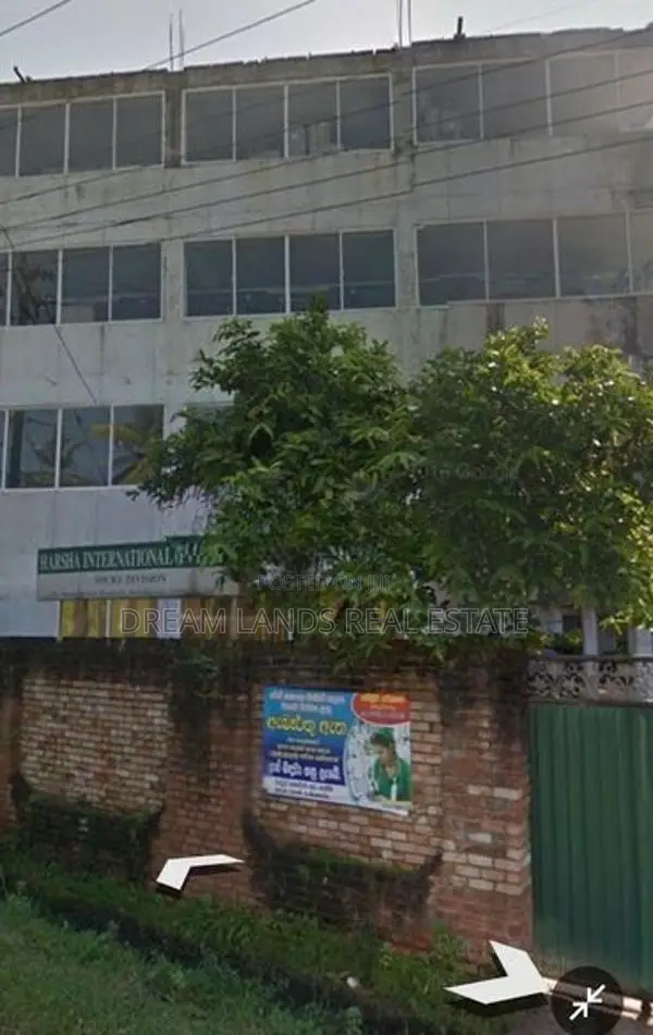 COMMERCIAL BUILDING FOR RENT IN MAKOLA (SP1308)