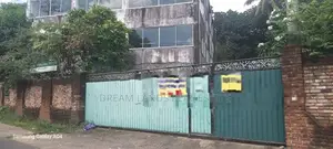 COMMERCIAL BUILDING FOR RENT IN MAKOLA (SP1308)