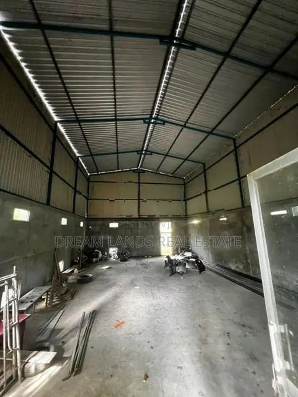 COMMERCIAL WEAR HOUSE FOR RENT IN MAWARAMANDIYA (SP1309)