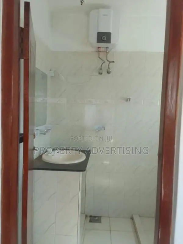 Park Road Colombo 05 House For Sale in prime Location