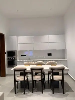 Luxurious House for sale in Battaramulla