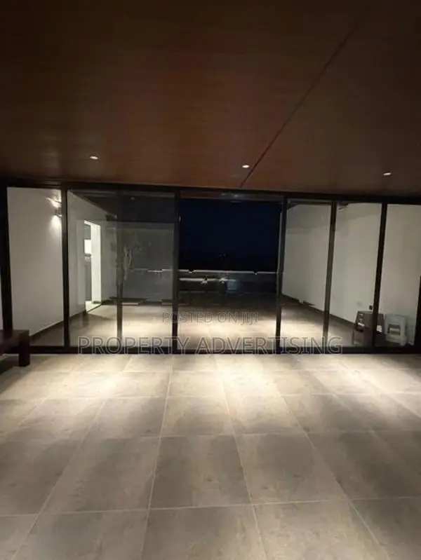 Luxurious House for sale in Battaramulla
