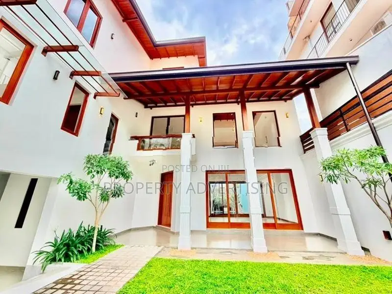 Pita Kotte Architecture Designed Super Luxury House For Sale