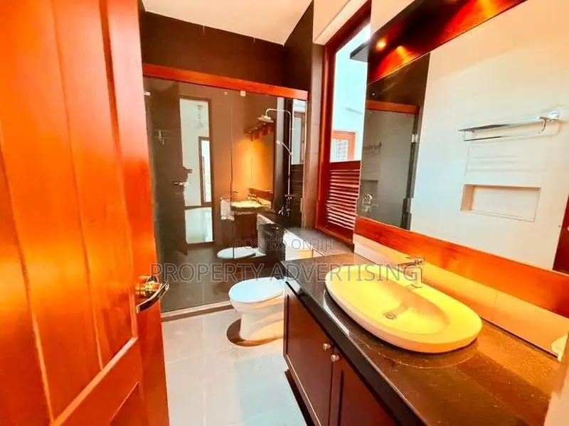 Pita Kotte Architecture Designed Super Luxury House For Sale
