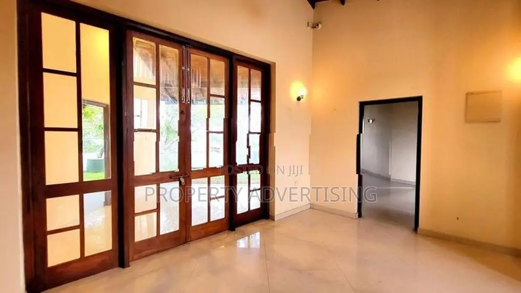 Nugegoda Architectural Design Super Luxurious House for Sale