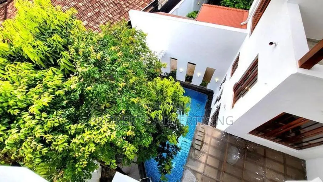 Nugegoda Architectural Design Super Luxurious House for Sale