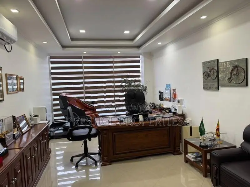 Premium Commercial property for rent - Office space Colombo 3