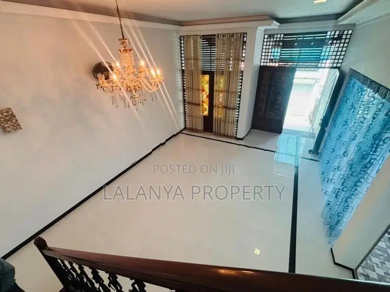 10 Perch 2 Storey House for Sale in Thalahena SLLL – A1