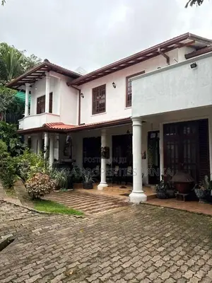 Two-Storey House for Sale – Heenpendala Road, Galle ANU046H