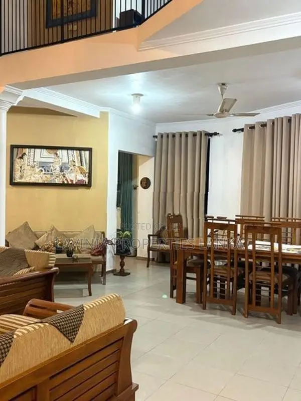 Two-Storey House for Sale – Heenpendala Road, Galle ANU046H