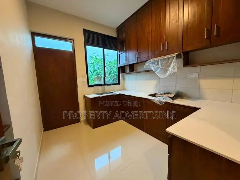 DEHIWALA BRAND NEW LUXURY HOUSE FOR SALE