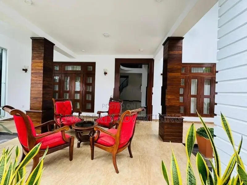 Luxury 4 Storey House For Sale in Welisara, Kandana