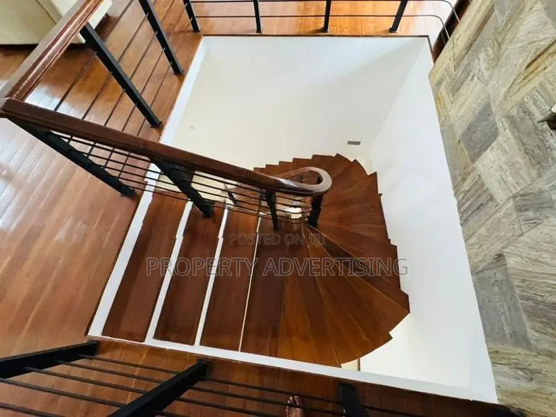 Luxury 4 Storey House For Sale in Welisara, Kandana
