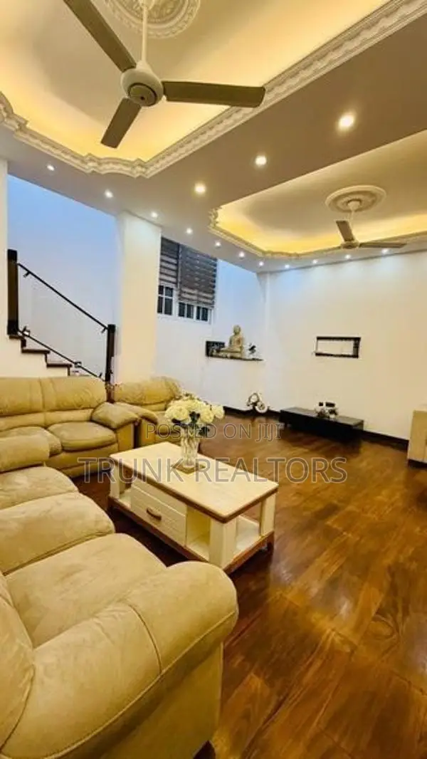 Thalawathugoda 05BR House For Rent (NK11670)