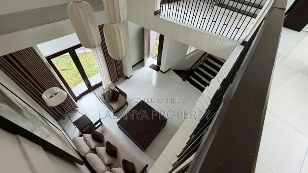 8 Pearch Architecturally Designed 3 Storey House In Rajagiriya. SLLL –