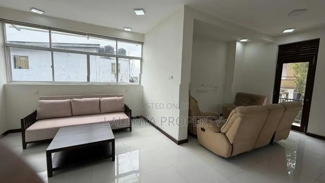 8 Pearch Architecturally Designed 3 Storey House In Rajagiriya. SLLL –