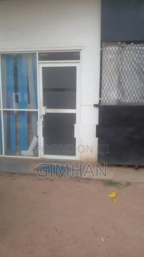 Office/Stores /Were House For Rent