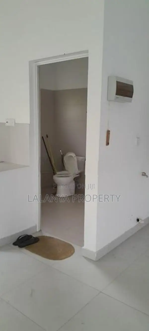 10 Perch 2 Story House with Units for Sale in Malabe. SLLL – A1