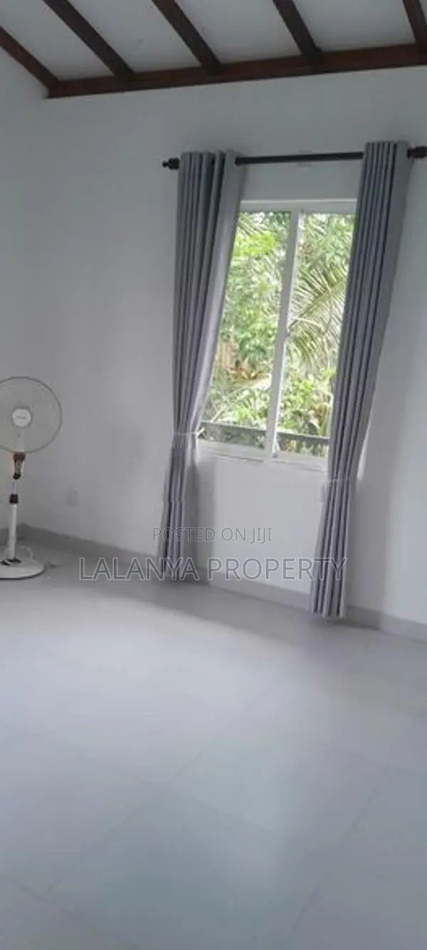 10 Perch 2 Story House with Units for Sale in Malabe. SLLL – A1
