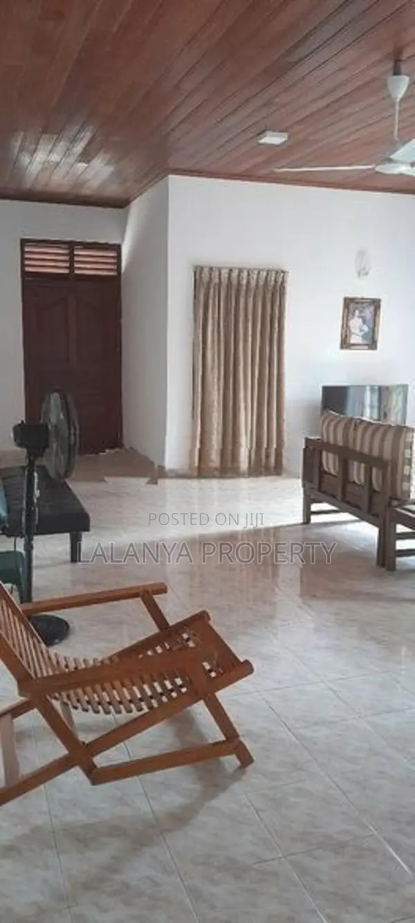 10 Perch 2 Story House with Units for Sale in Malabe. SLLL – A1