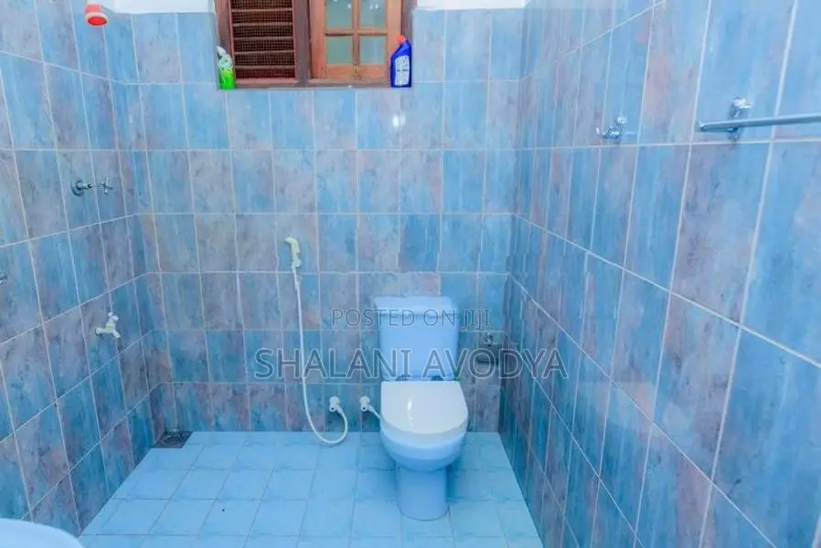 Spacious 2-Story 5-Bedroom House For Rent Galle