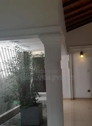4 Bed Rooms House in Gampaha Wijaya Road