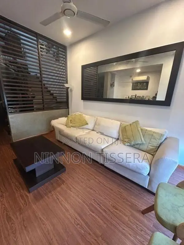 House for sale in Lake Road