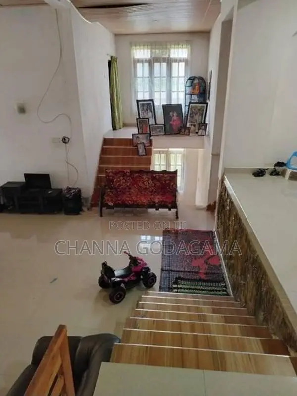 Two-Storey House With Land For Sale – Karamada, Gelioya Town