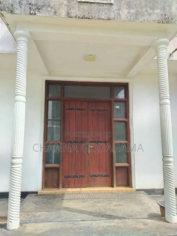 Two-Storey House With Land For Sale – Karamada, Gelioya Town