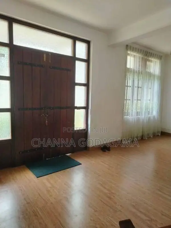 Two-Storey House With Land For Sale – Karamada, Gelioya Town