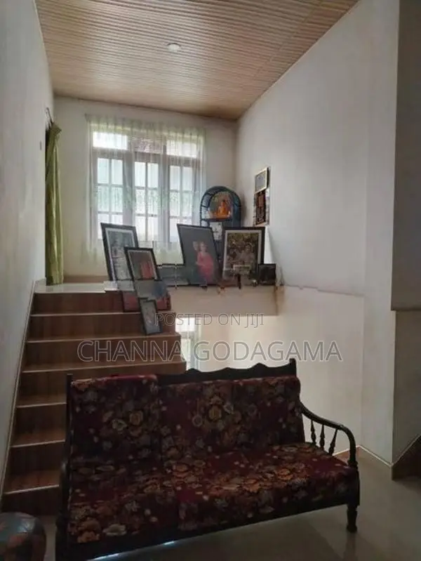 Two-Storey House With Land For Sale – Karamada, Gelioya Town