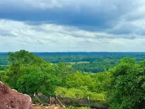 කොළඹට ආසන්නව සරුසාරවත් පොල් වගාව සමඟ 360° View Point එකක් / KK 16199