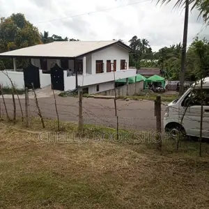 රාගම පෙදෙසින් වටිනා ඉඩමක් විකිණීමට