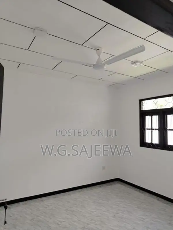 3 Bedroom House for Sale in Thibirigaskatuwa
