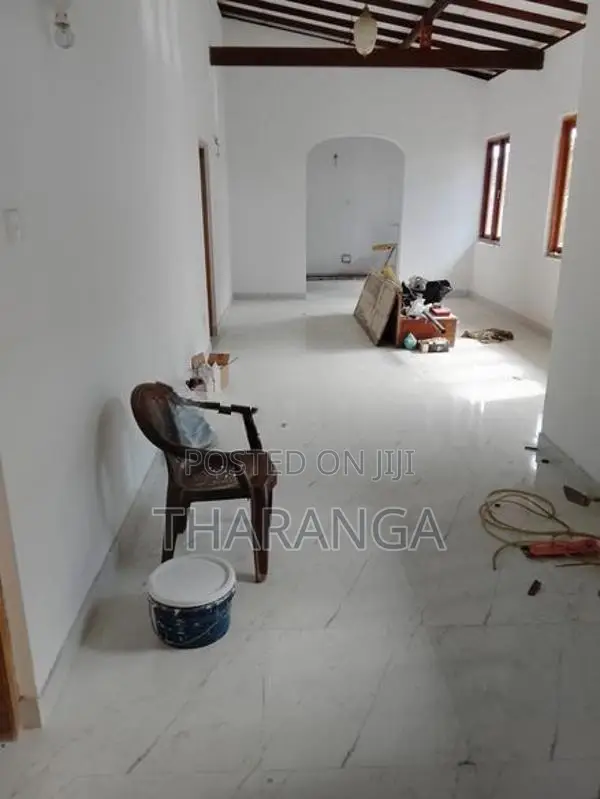 1 st floor house for rent in dehiwala