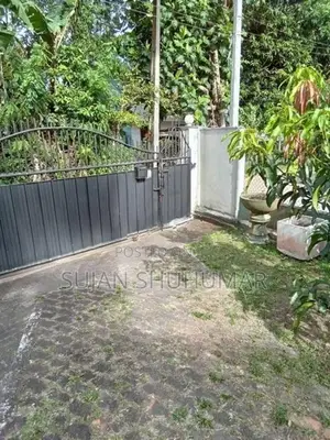 Two Storey House with Land for Sale in Kaduwela