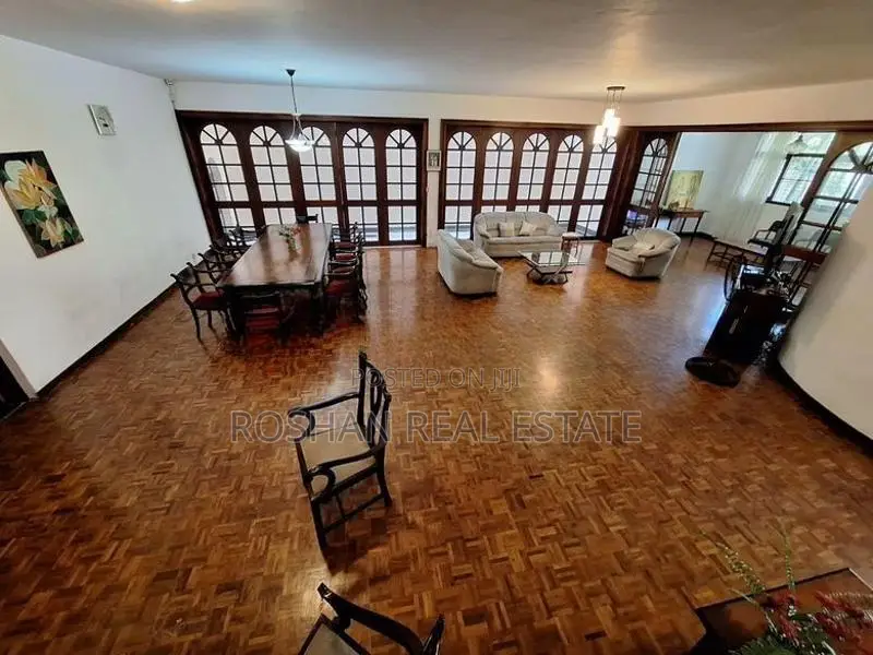 FULLY FURNISHED LUXURY HOUSE FOR RENT DEHIWALA CHA2888