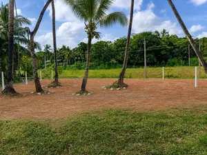 ලයිසියම් පාසල අසල බිම් කොටස් විකිණීමට ඇත Yakkala