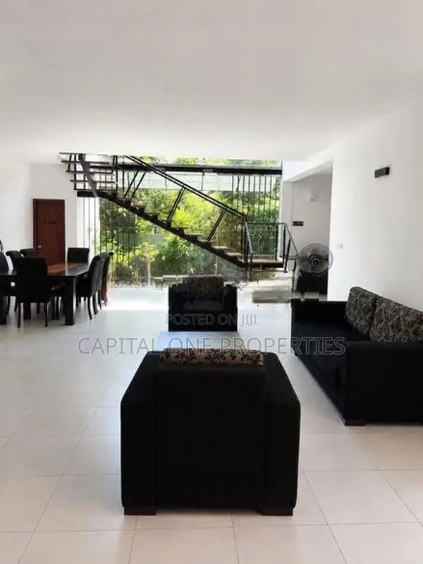 Luxury House For Rent In Templers Road Mount lavinia - 4069U